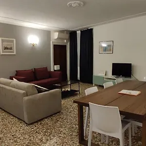 https://palazzo-boldu-ca-colombina.hotelslidodijesolo.com